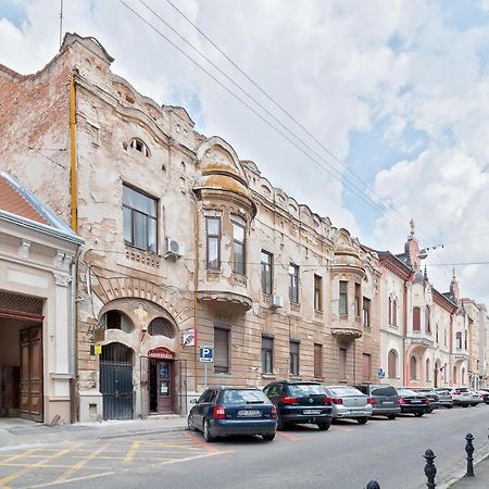 Roman Flat Oradea Exterior photo